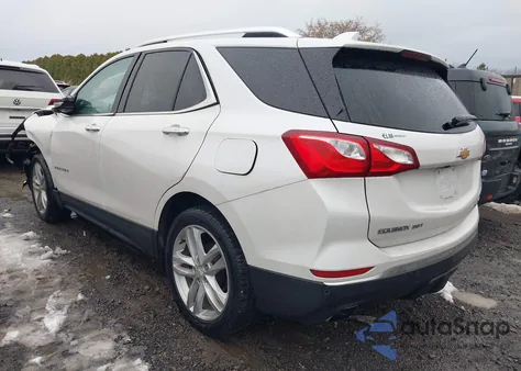 2018 Chevrolet Equinox Premier z USA, uszkodzony, nr VIN 2GNAXWEXXJ6242660
